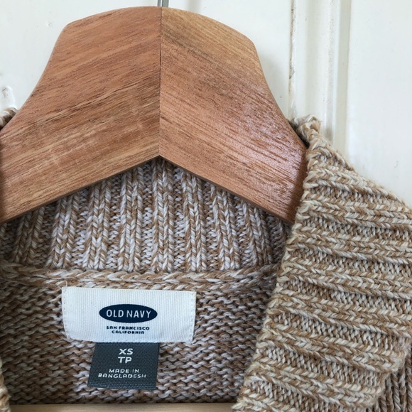 Old Navy oatmeal colored knit sweater - Picture 2 of 4